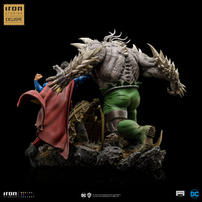 Superman vs. Doomsday Statue - DC Comics - Art Scale 1/10 - Iron Studios