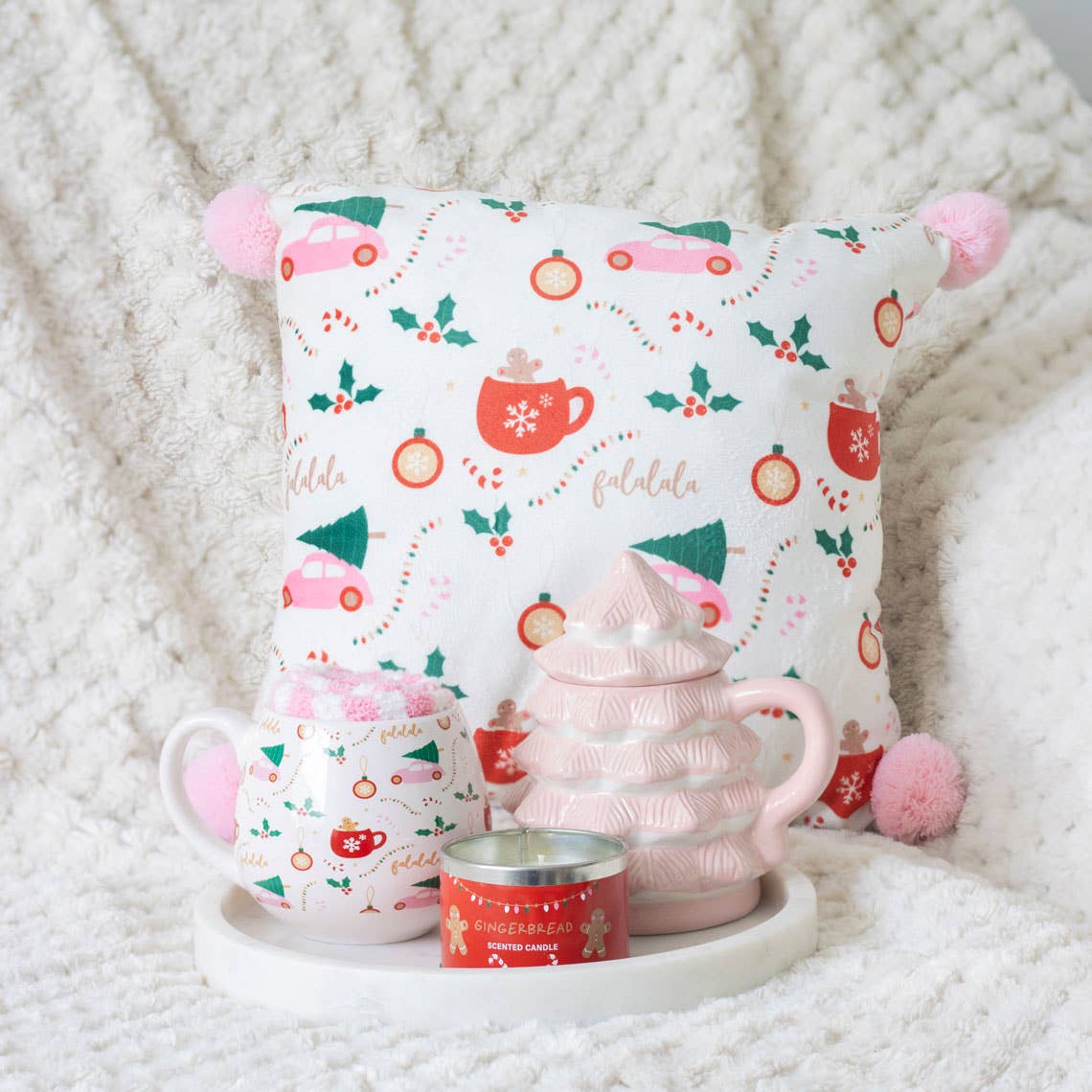 taza rosa con forma de árbol de Navidad