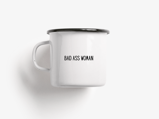 Taza de esmalte de mujer ruda