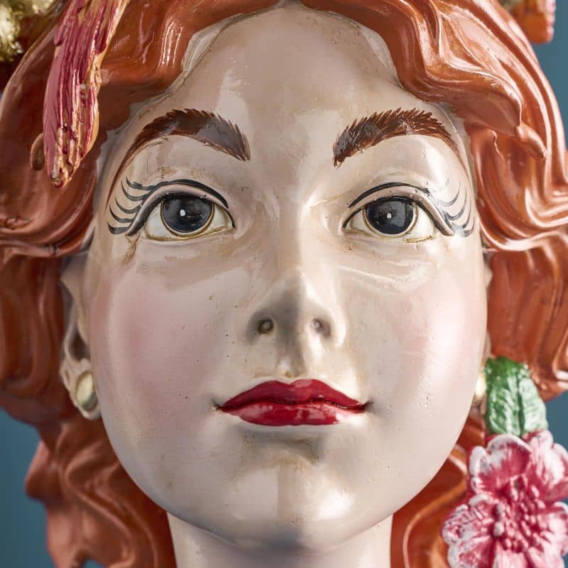 Jarrón con cabeza de mujer de M. Parrots