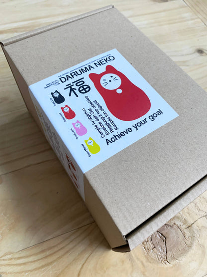 Chat Daruma Rouge “Chance”