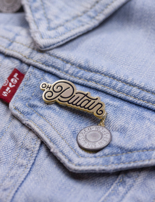 Oh – Putain insigne en émail injure française design soigné | Joanna Behar – vue 2