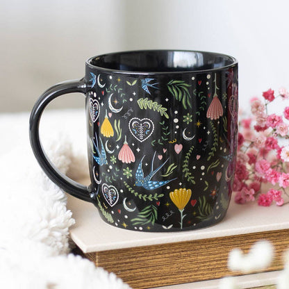 Taza floral folklórica negra Midnight Bloom