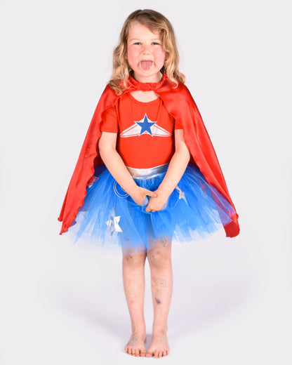 Super Wondergirl avec cape 110-116 cl 4-6 ans