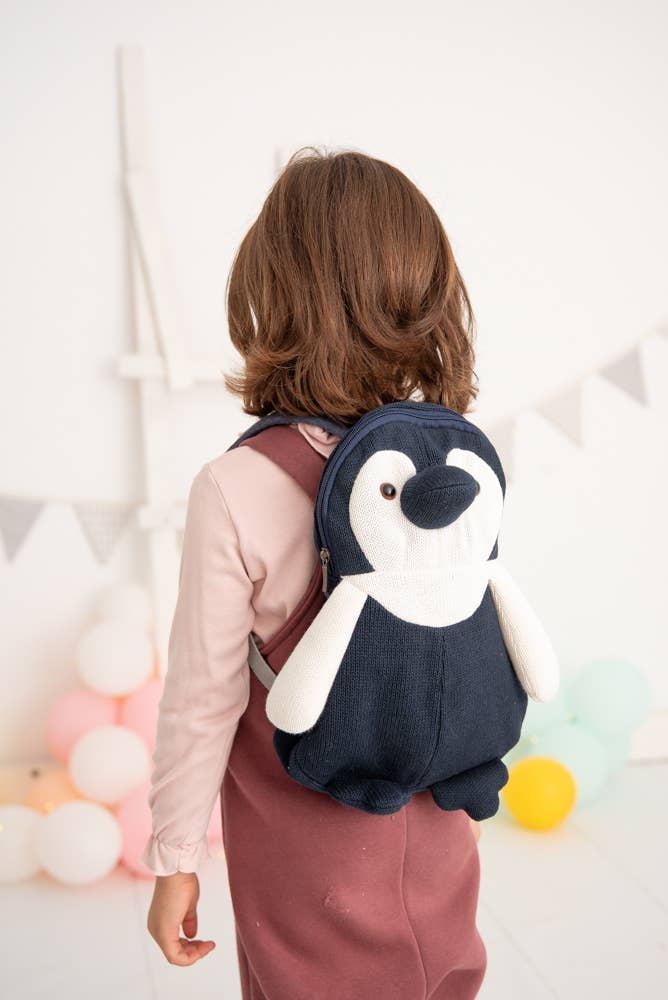 Zaino all'uncinetto a forma di pinguino – blu e bianco
