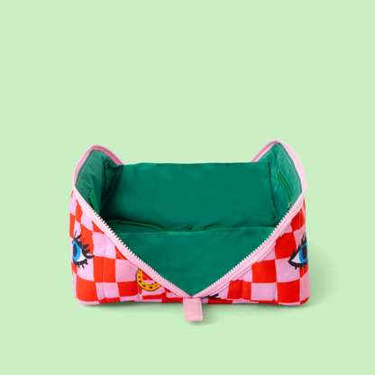 Check icons Flat layout Toiletry bag