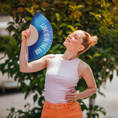 Éventail « Love is in the air » Dégradé Bleu – Fisura – vue 5