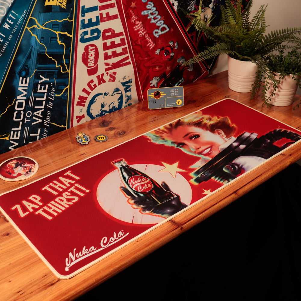 Fallout - Nuka-Cola XL Desk Mat & Coaster Set