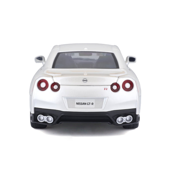 1:24 NISSAN GT-R 2017 BLANC