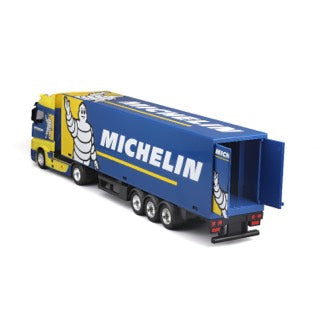 1:43 STREET FIRE HAULERS WITH TRAILER -M-B ACTROS GIGASPACE MICHELIN