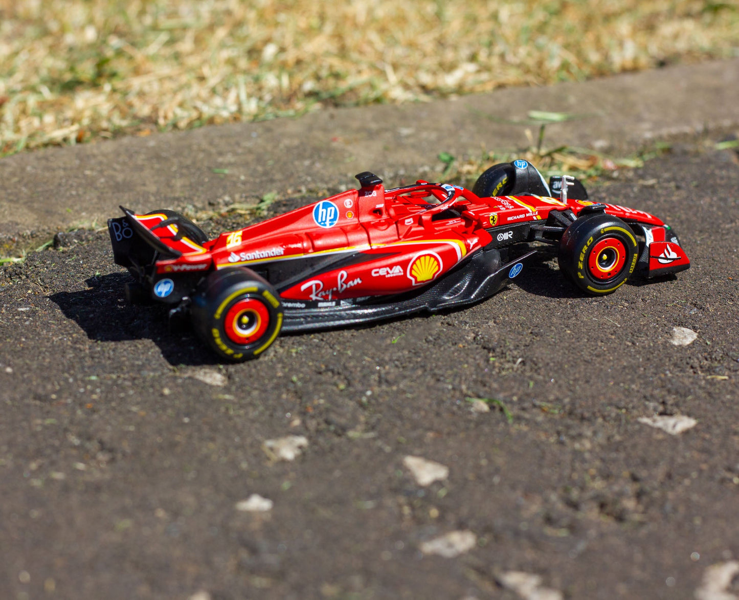 1:43 F1 2024 FERRARI SF-24 PACK DEUX LECLERC ET SAINZ