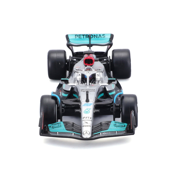 1:43 F1 MB W13 E PERFORMANCE 2022 AVEC CASQUE RUSSELL