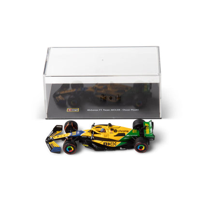 1:43 F1 MCLAREN MCL38 2024 AVEC CASQUE LIVRÉE PIASTRI SENNA