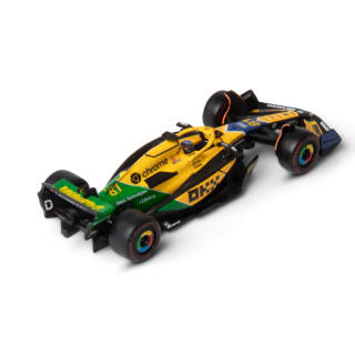 1:43 F1 MCLAREN MCL38 2024 AVEC CASQUE LIVRÉE PIASTRI SENNA