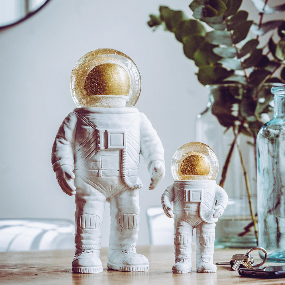 Schneekugel Riesen-Astronaut
