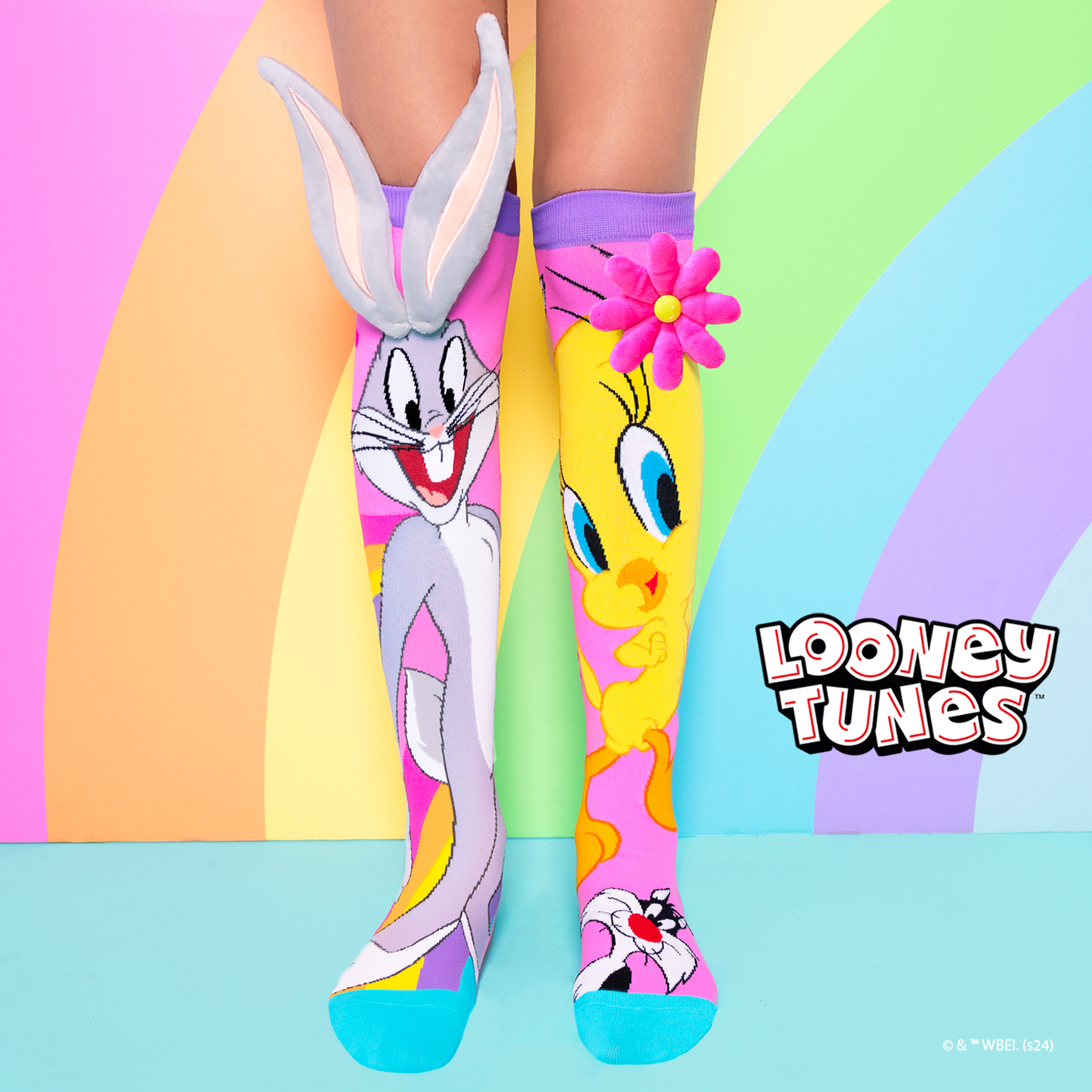 TWEETY AND BUGS BUNNY SOCKS