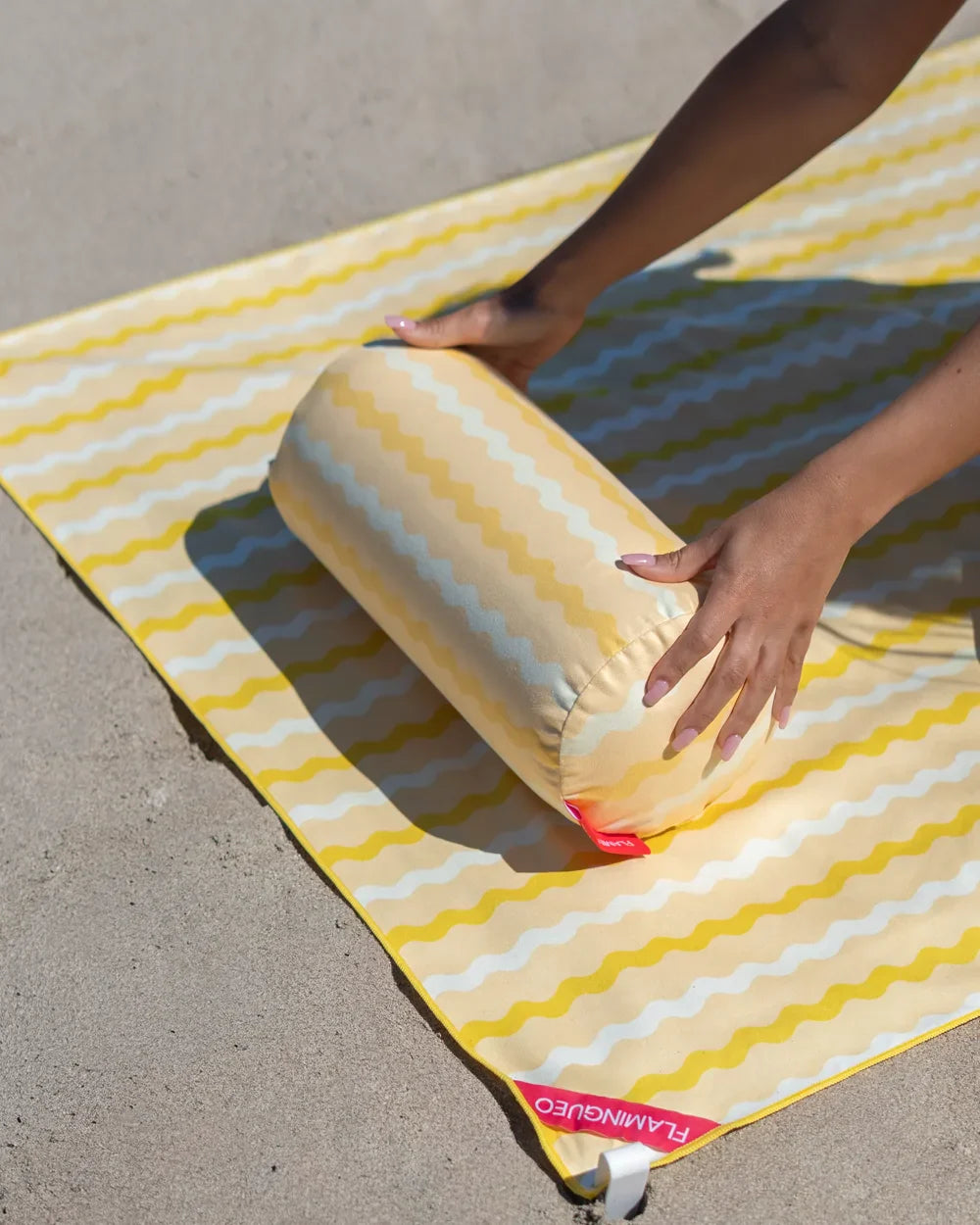 Cojín hinchable de playa microfibra – BRISDA