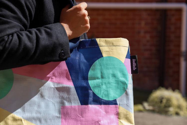 Borsa tote a blocchi di colore