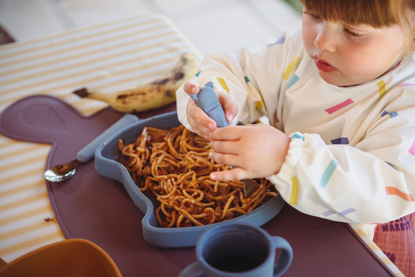 Tableware Set aus Silikon in Honey