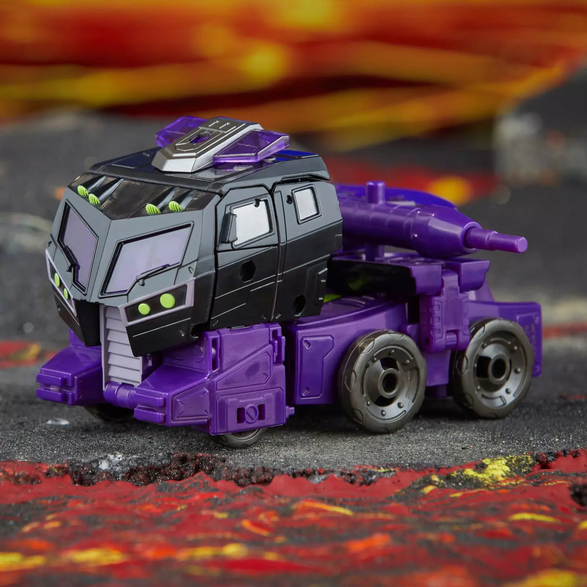 Transformers Generations Legacy United Voyageur Decepticon Motormaster