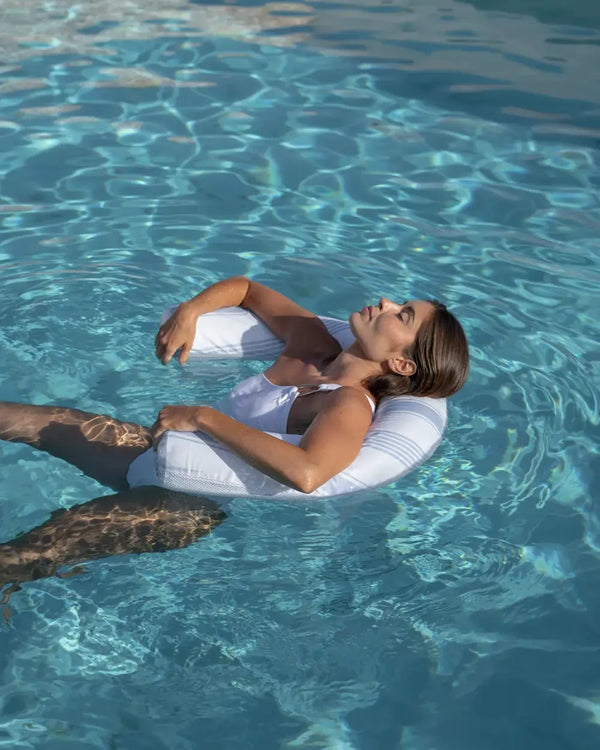 Flotador respaldo premium para piscina multiposición – AVA