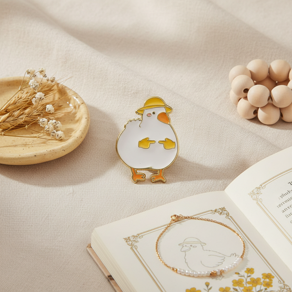 Spilla da cappello "Shy White Duck"
