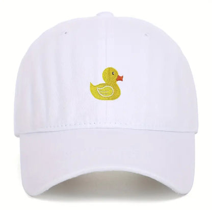 Gorra lavada con pato amarillo bordado