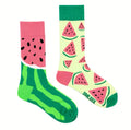 Calcetines desiguales con forma de sandía