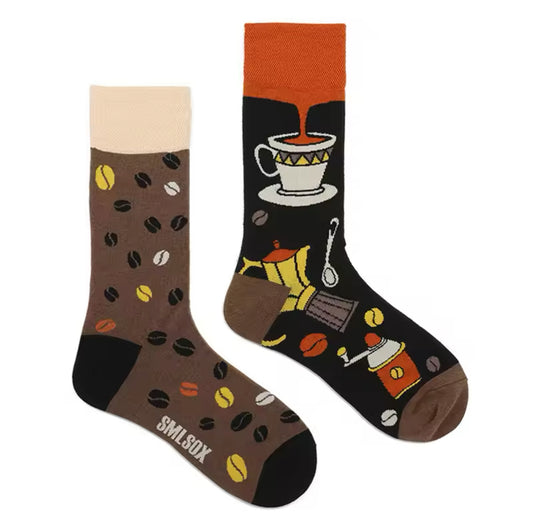 Calcetines de café desiguales