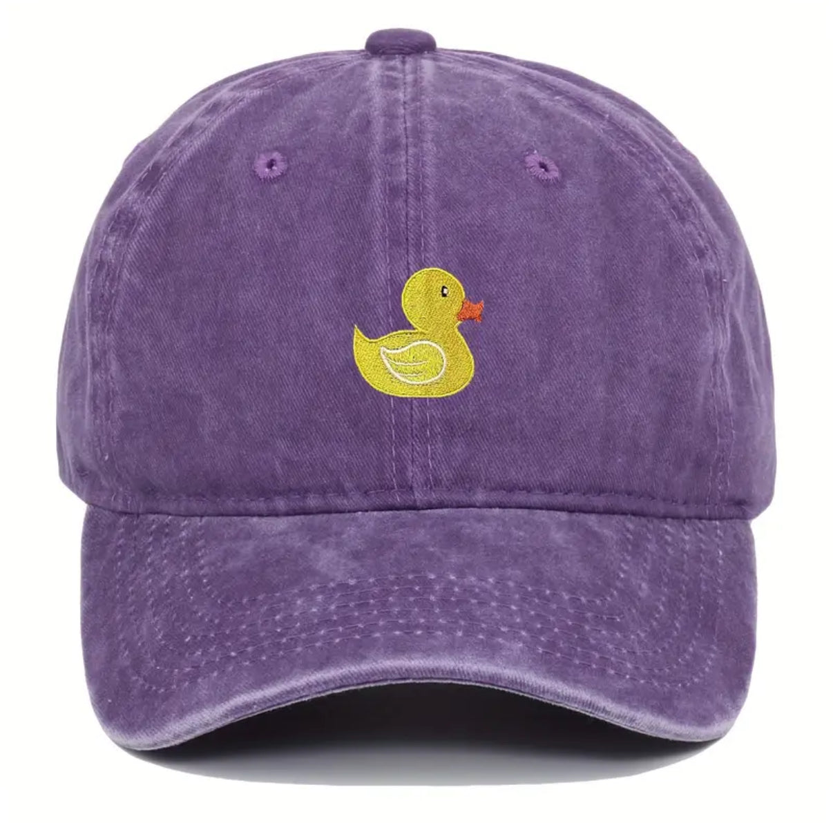 Gorra lavada con pato amarillo bordado