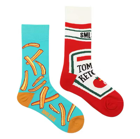 Calcetines desiguales con patatas fritas