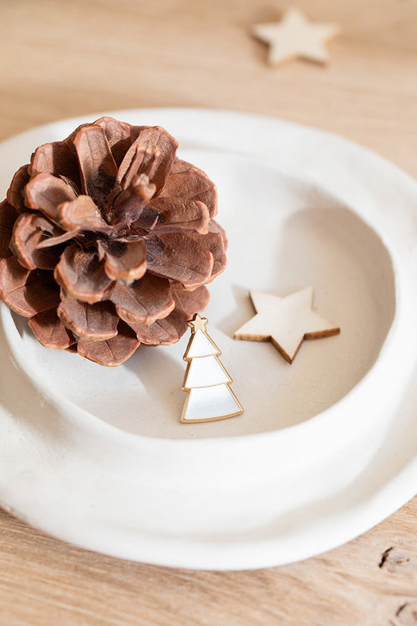White Christmas Tree - pins