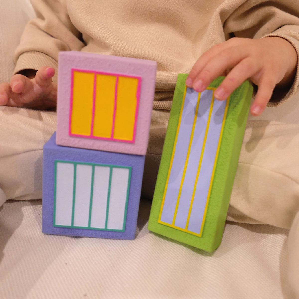 Cells – Blocs à empiler bébé – Oli&Carol x Peter Halley