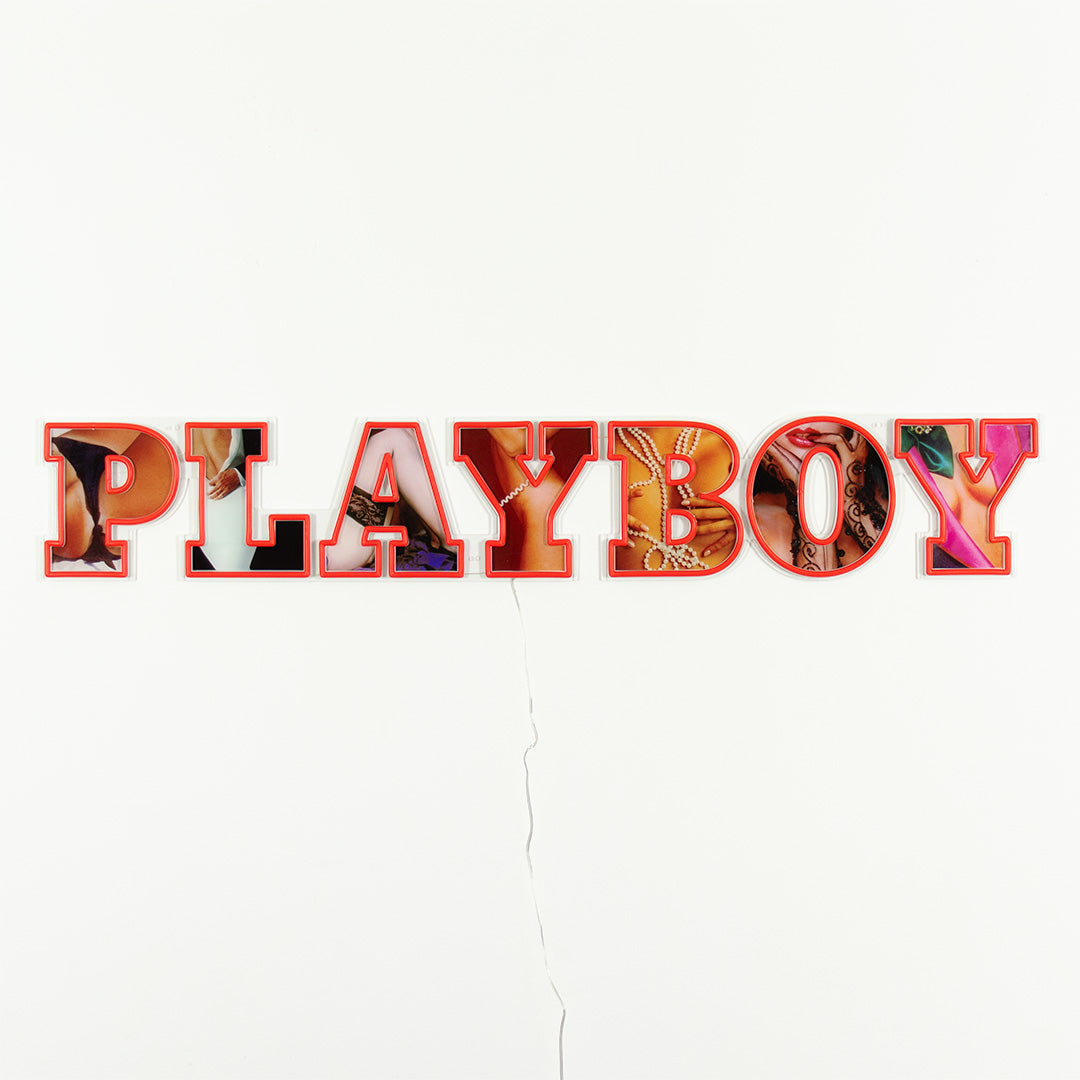 Playboy X Locomocean - Mot-symbole Playboy Néon LED Rouge pour Montage Mural