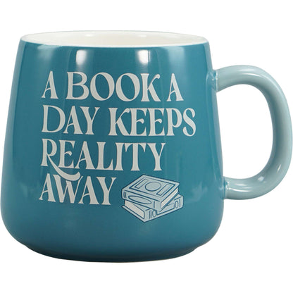 Mug ovale A Book A Day Keeps Reality Away - 370 ml