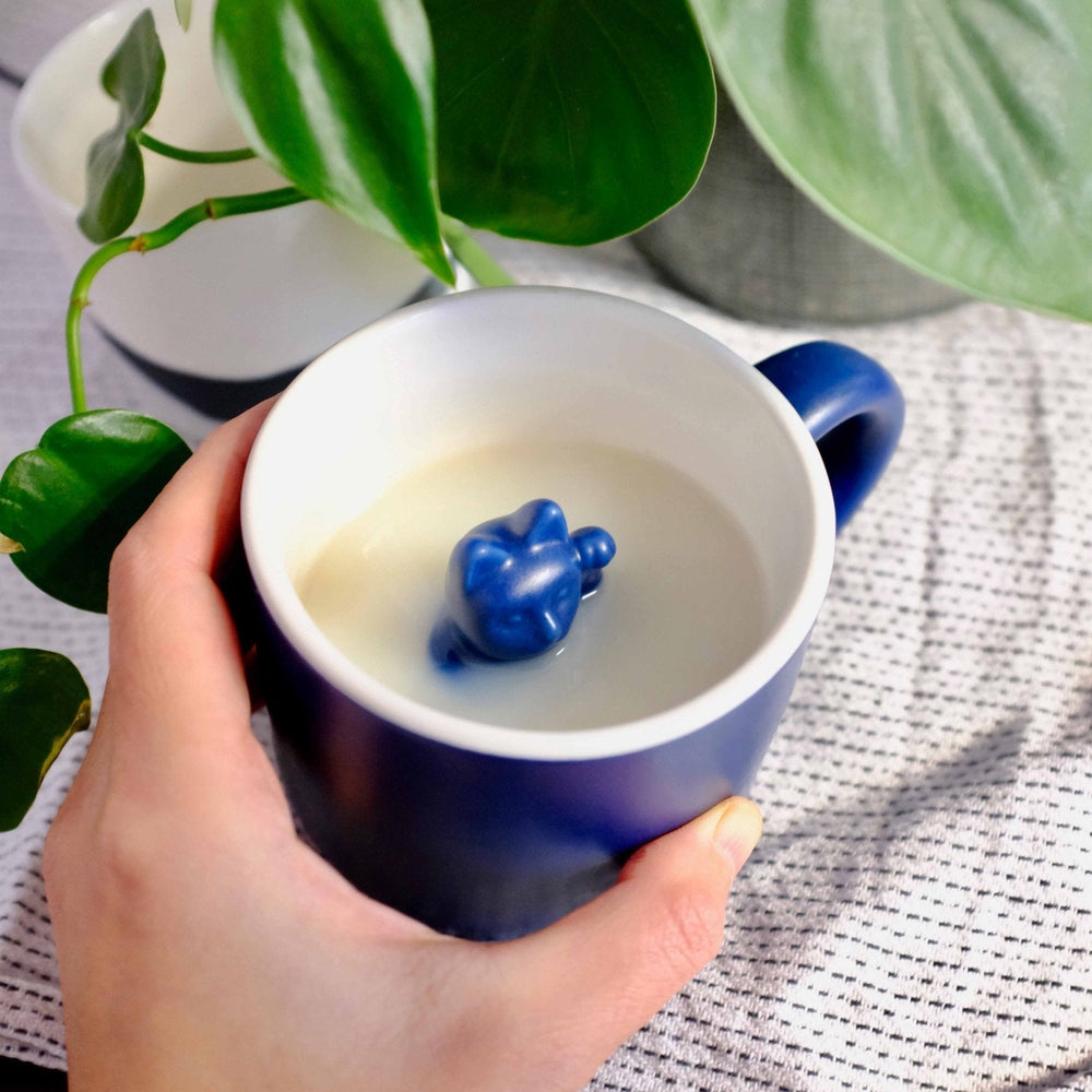 Lucky Cat Maneki Neko Dark Blue Mug – 150 ml