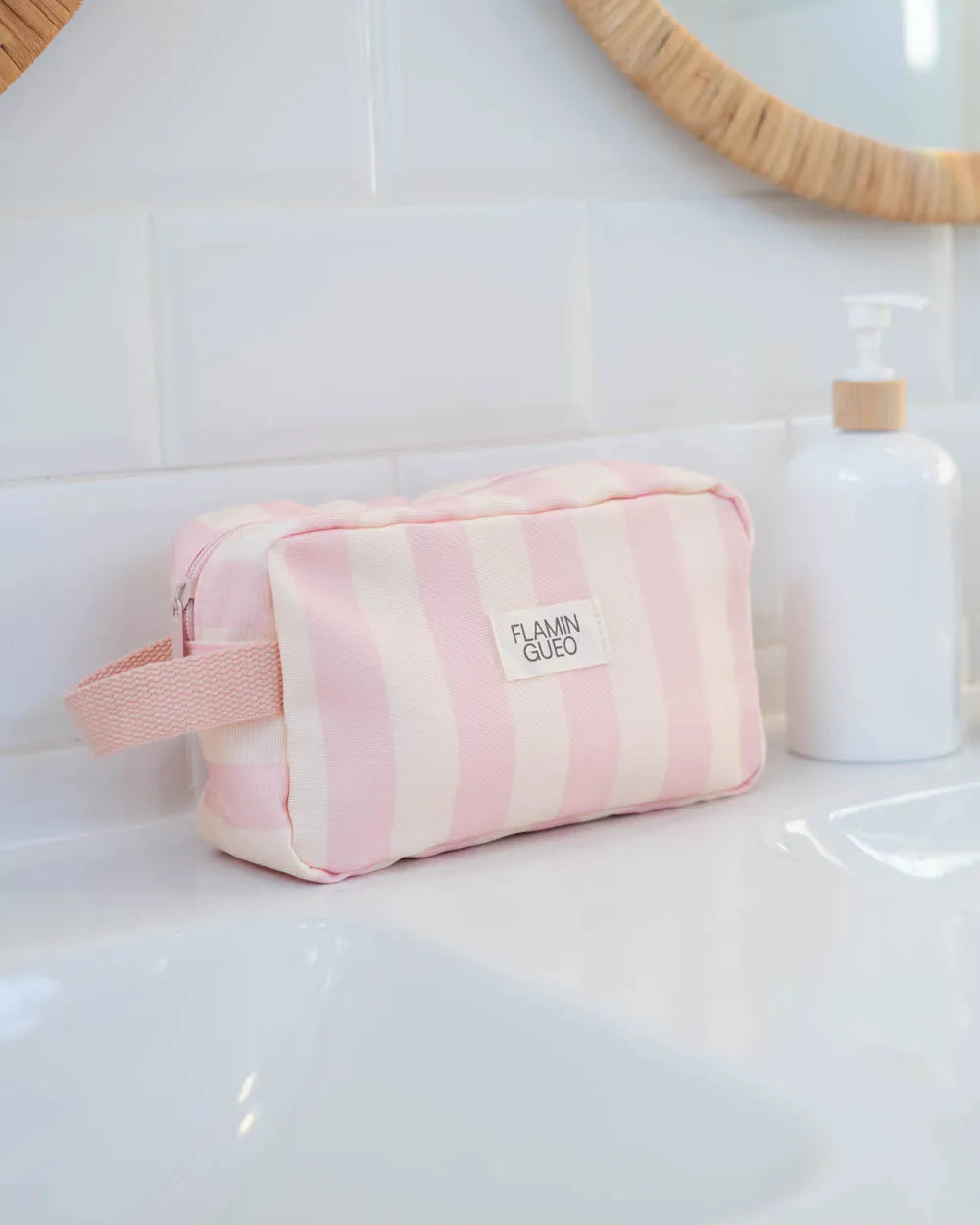 Pack mochila + neceser infantil