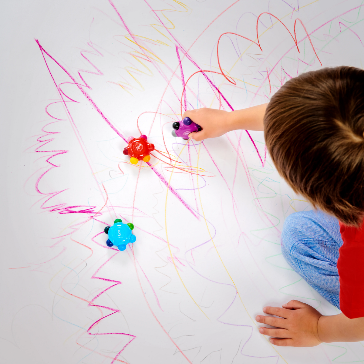 Crayons ergonomiques Color Burst – 3 crayons, 18 couleurs – OOLY