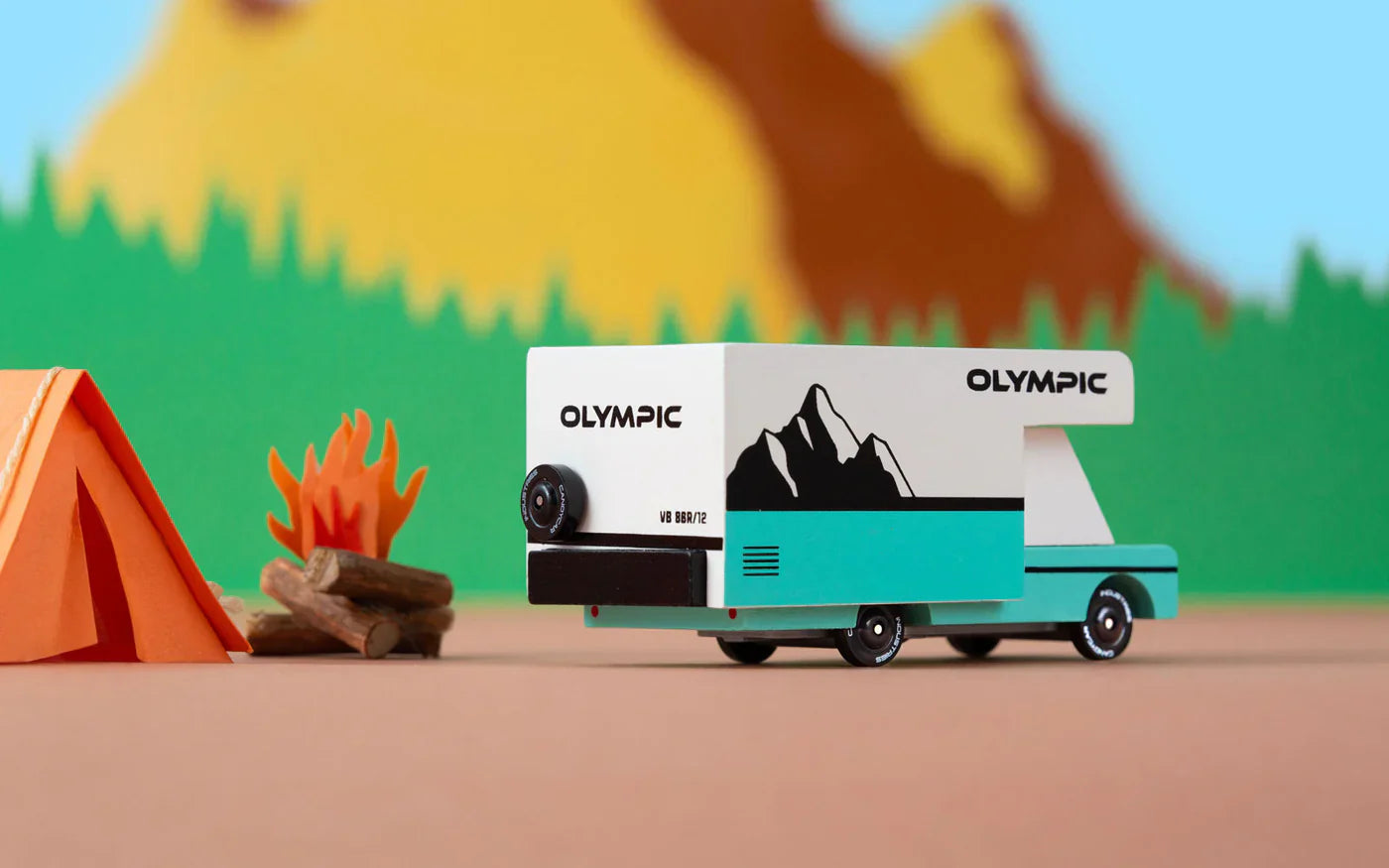 Camping-car en Bois Candycar World - Olympic RV