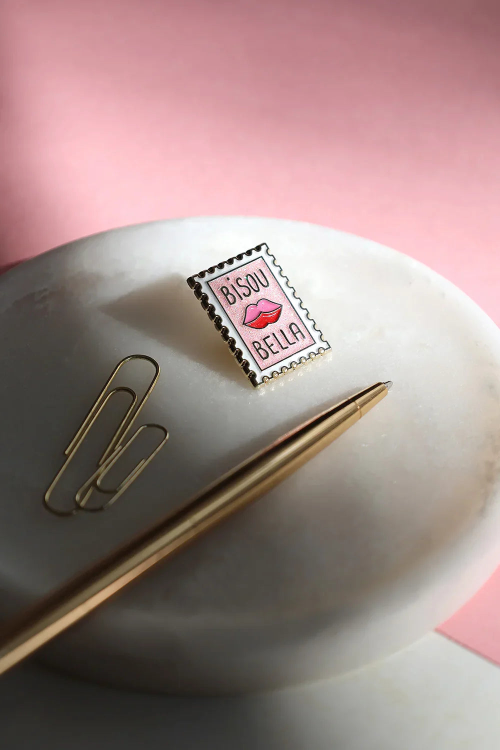 Bisou Bella - Pins