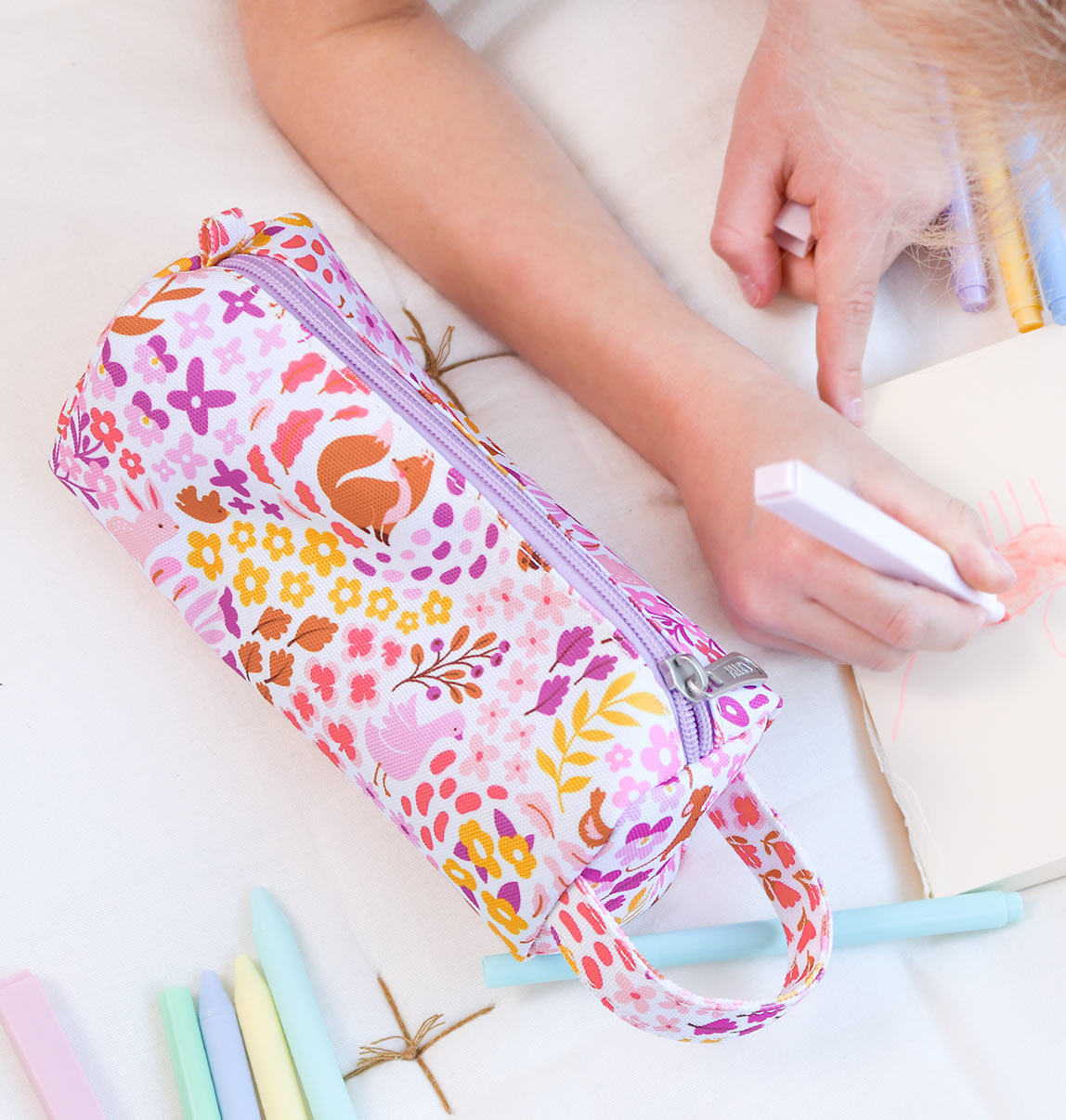 Trousse enfant - Jardin fleuri – vue 5 – A Little Lovely Company