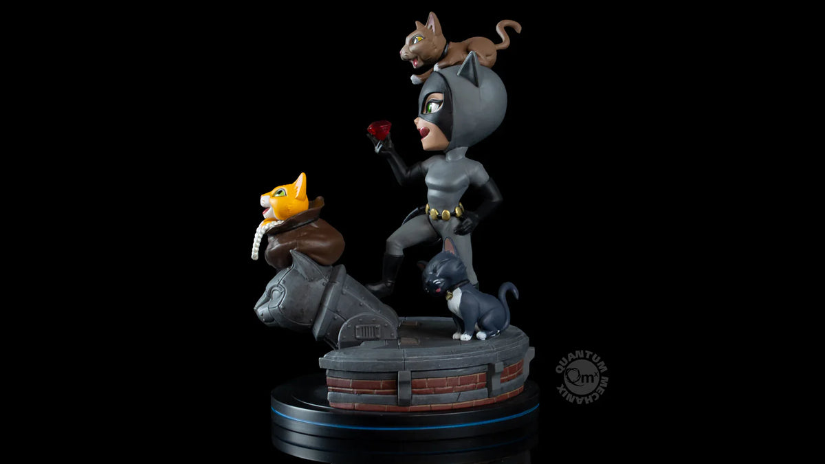 Figura Elite da Catwoman Q-Fig 