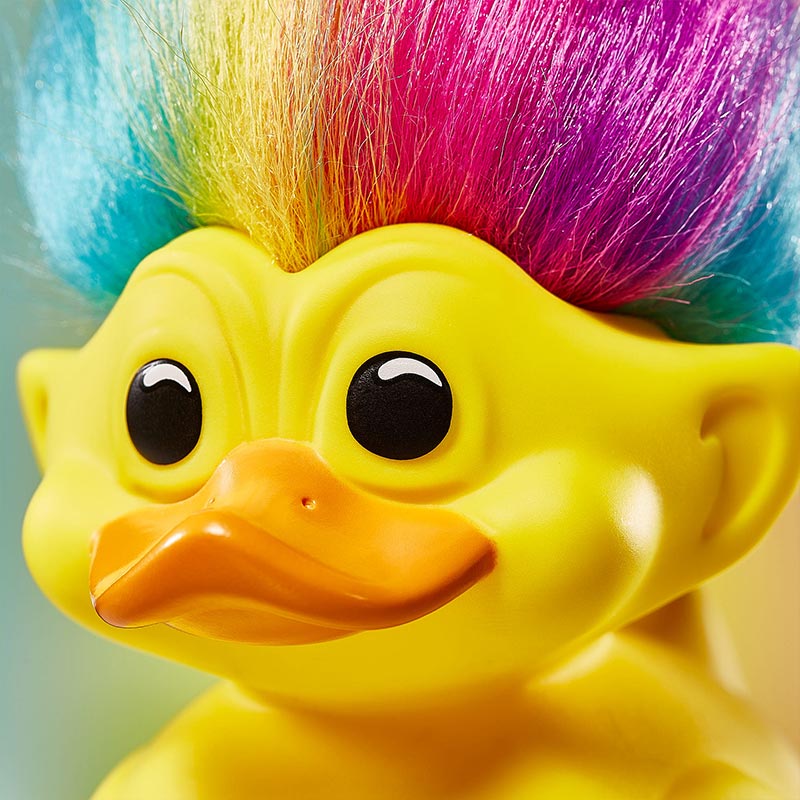 Pato troll arcoiris