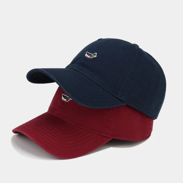 Cappellino con anatra selvatica ricamata