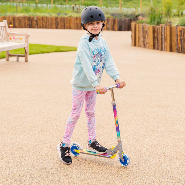 SCOOTER TIE DYE AVEC ROUES CLIGNOTANTES