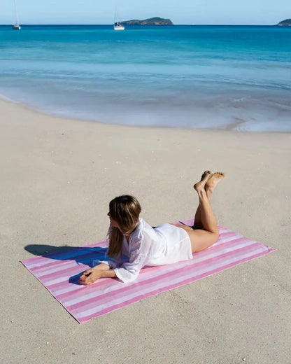 Toalla de playa de microfibra con imanes – AURA