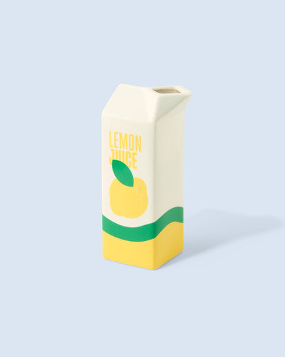 Vase lemon juice