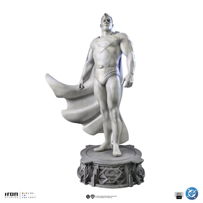 Superman Statue (Marble Version) - DC Trinity - Legacy Replica 1/4 - Iron Studios