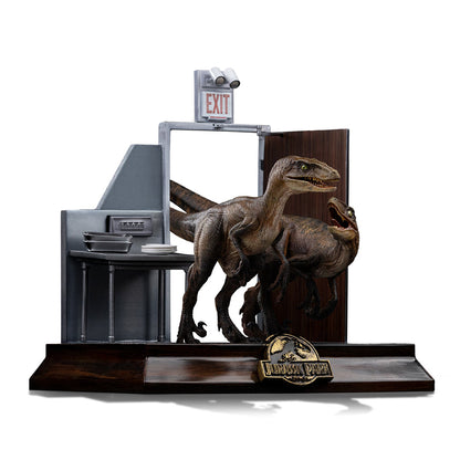 Pre-Order - Raptors at the Kitchen's Door Statue - Jurassic Park - Art Scale 1/10 - Iron Studios