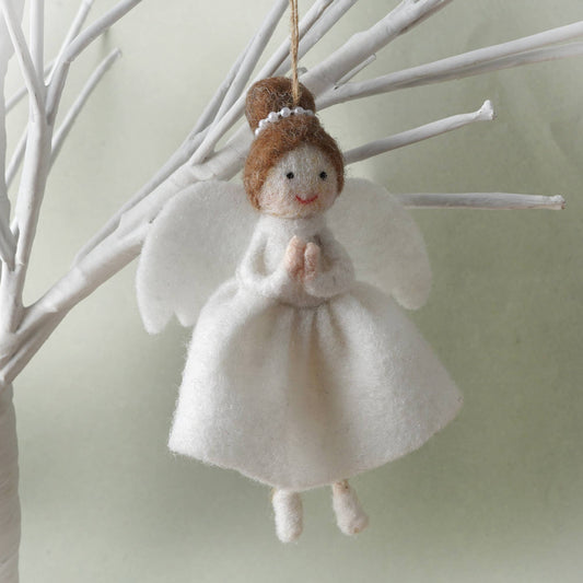 Décoration à suspendre Ange en feutre aux cheveux bruns